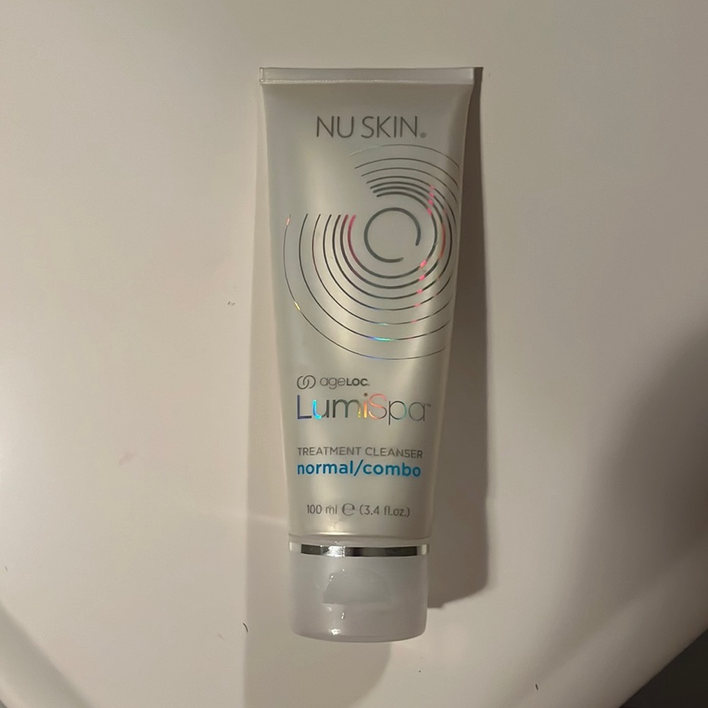 NuSkin cleanser